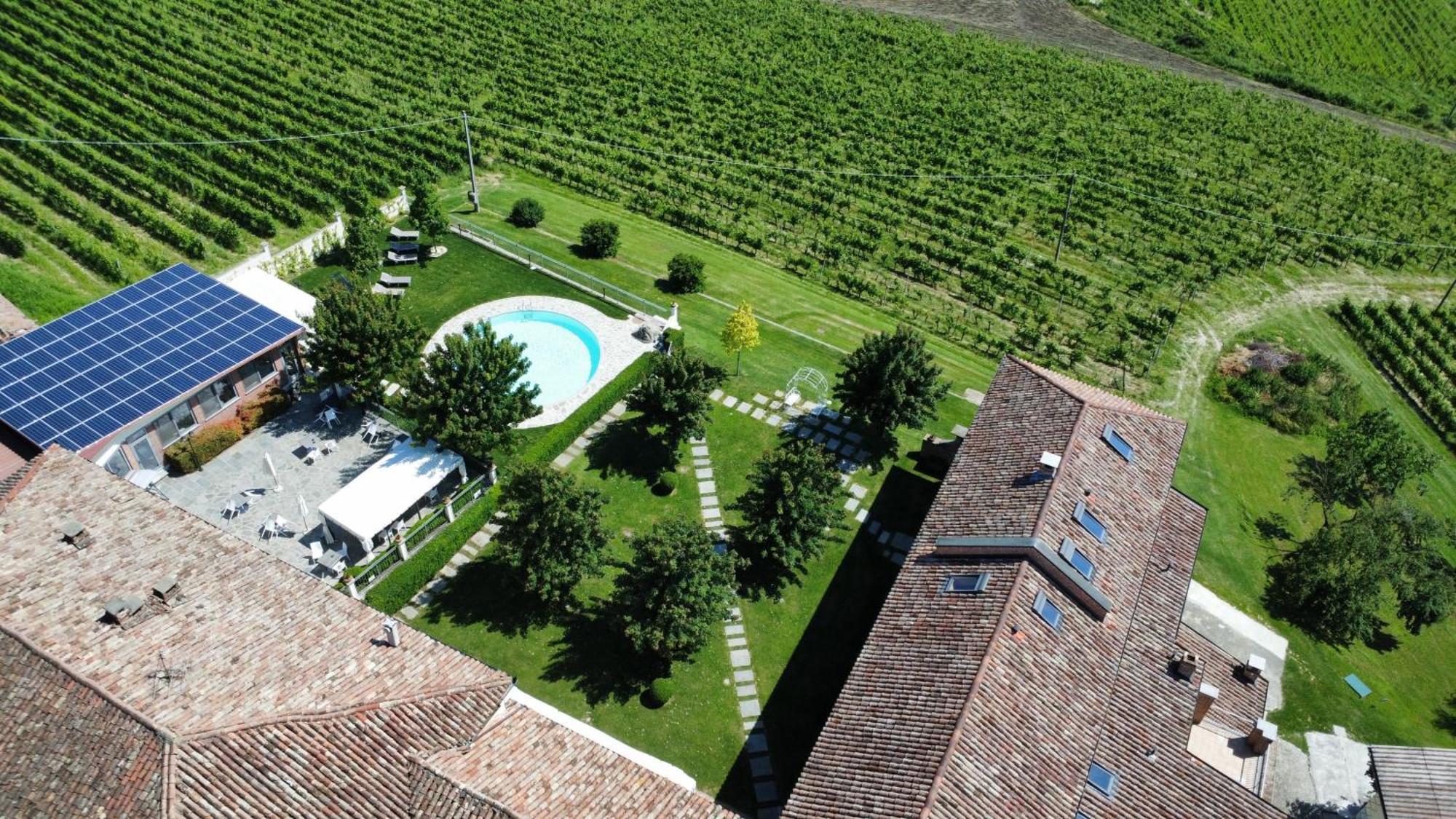 Agriturismo Podere La Piazza Costigliole d'Asti Exterior photo
